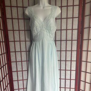 Kayser Luxite 1940-50’s Light Blue Nightgown with Lace Accents Size 34